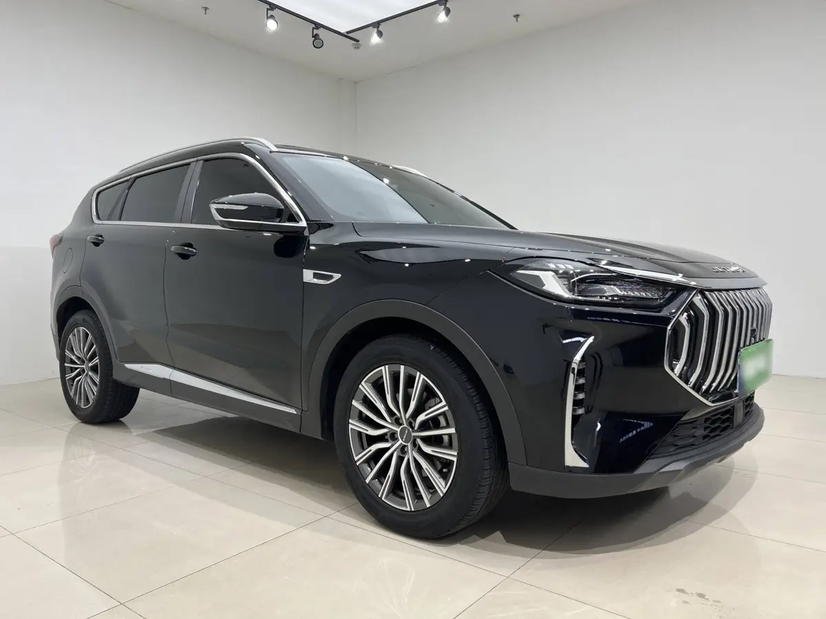 JETOUR X70 PLUS 2023 1.5T DCT Brave PLUS 5-seater — 3