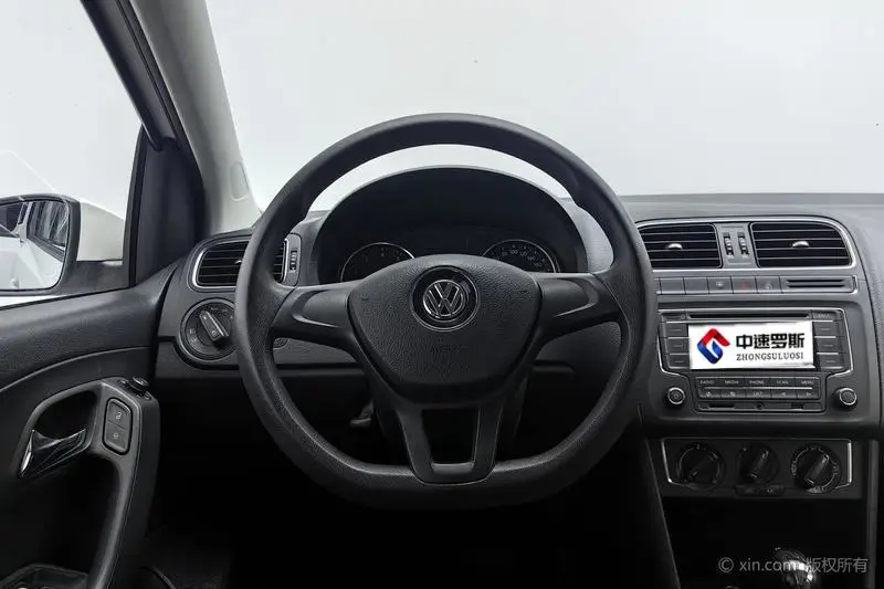 Polo 2014 1.6L Automatic Comfort Edition — 15