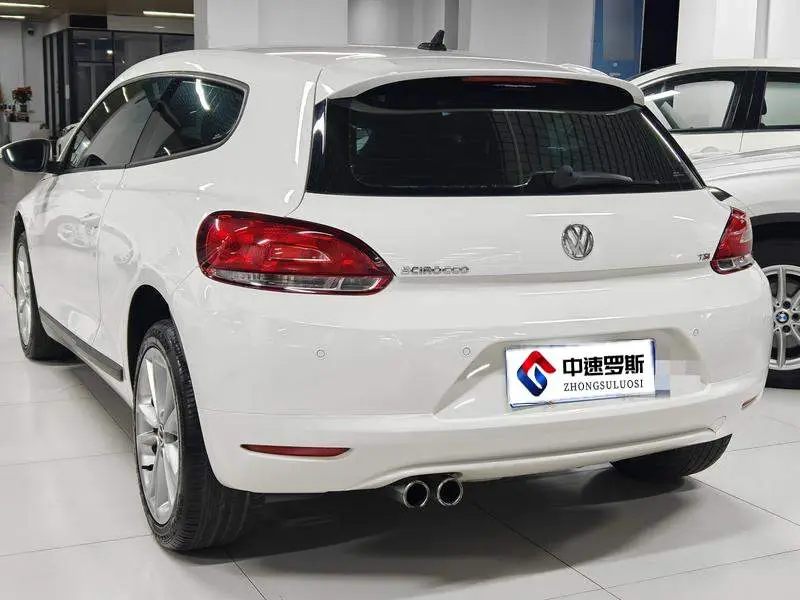 Scirocco 2011 2.0TSI Luxury Edition — 3
