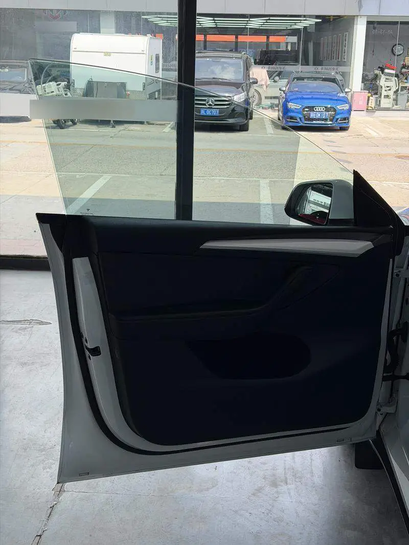 Model Y 2022 facelifted rear-wheel drive version — 18