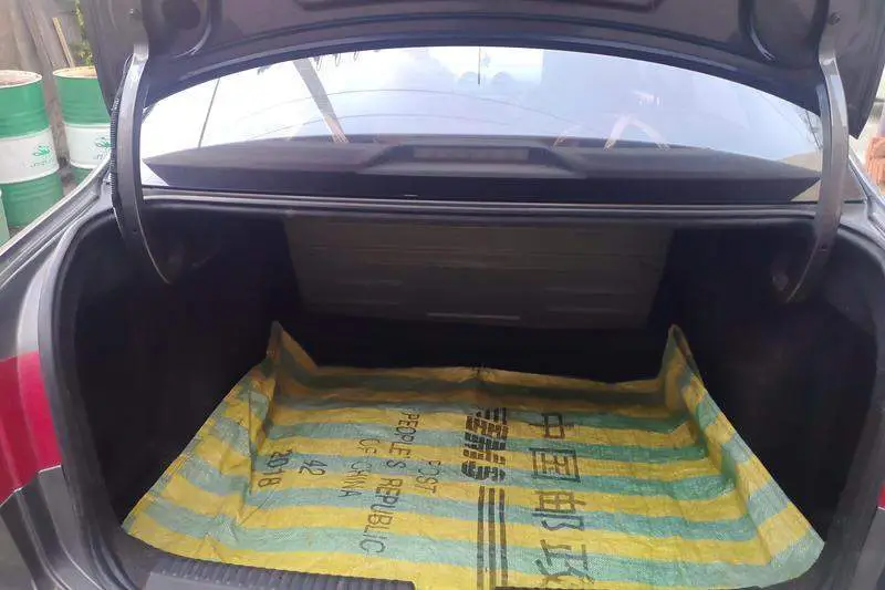 Jetta 2015 1.6L Manual Fashion Model — 17