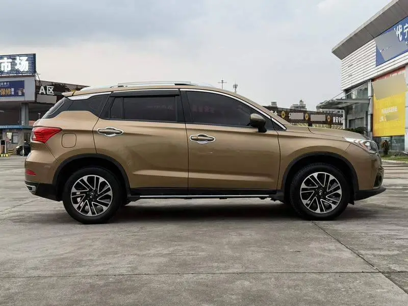 Trumpchi GS4 2017 200T G-DCT 2WD Elite Edition — 8