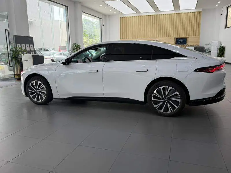 Buick L7 2025 Luxury Edition — 2