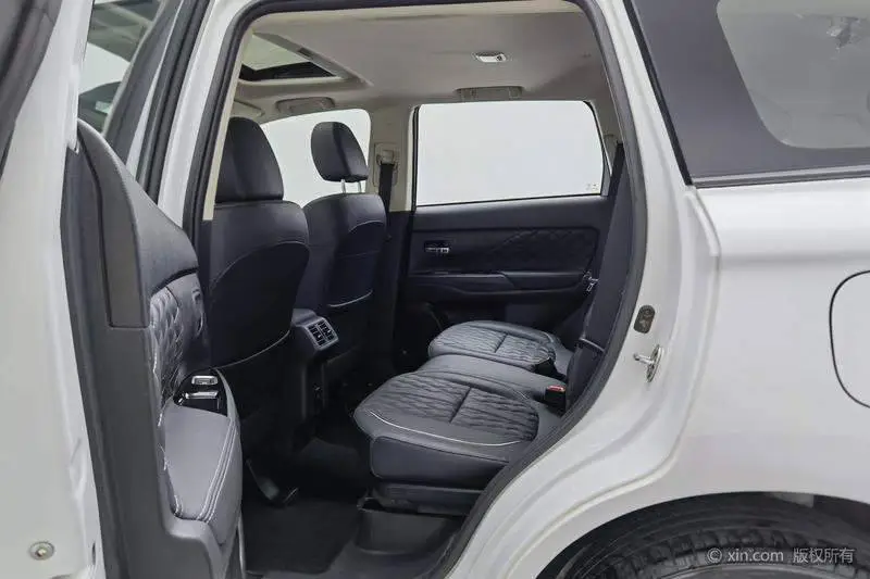 Outlander 2021 Model 2.0L 2WD Enjoy Edition 5 Seaters — 19