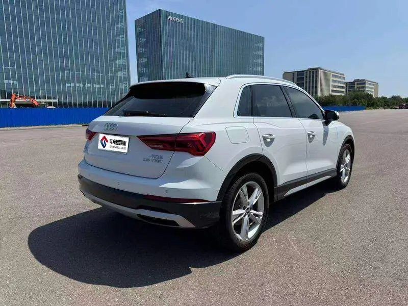 Audi Q3 2021 35 TFSI Progressive Dynamic Edition — 3