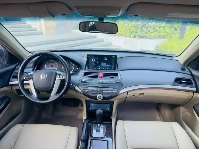Accord 2009 2.4L LX — 8