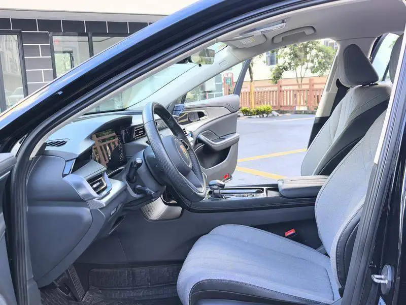 Hongqi H5 2024 1.5T DCT Zhilian Qiyue Edition — 14