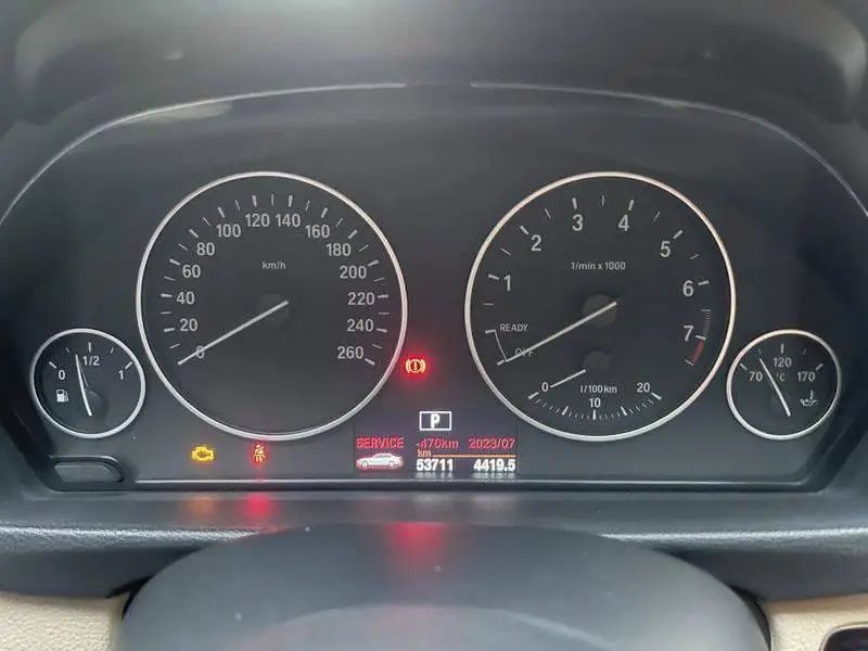 BMW 3 Series 2014 320Li Fashion Edition — 8