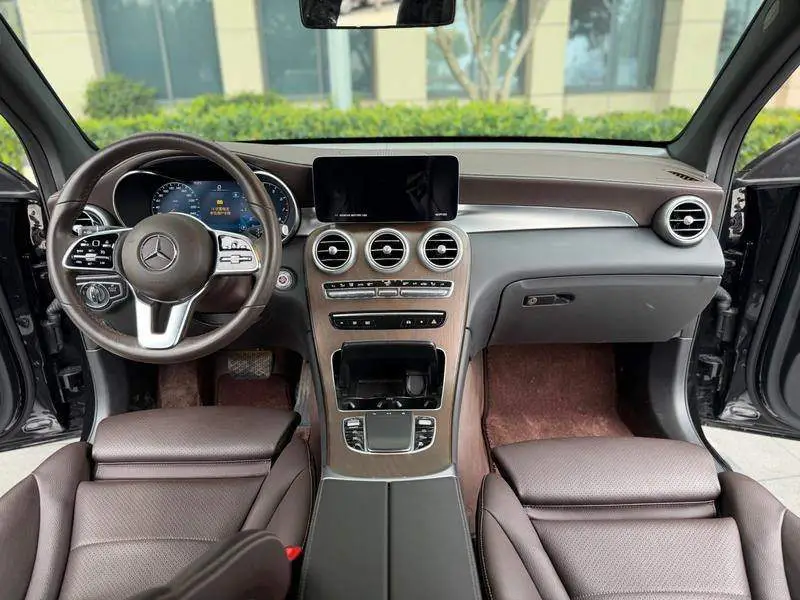 Mercedes-Benz GLC 2022 GLC 260 L 4MATIC Luxury — 8