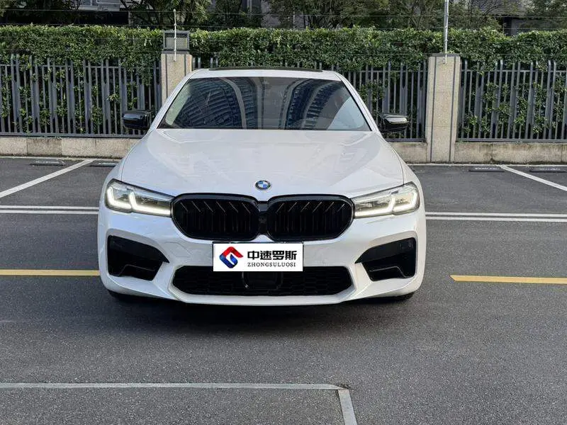 BMW 5 Series 2021 525Li Luxury Package — 2
