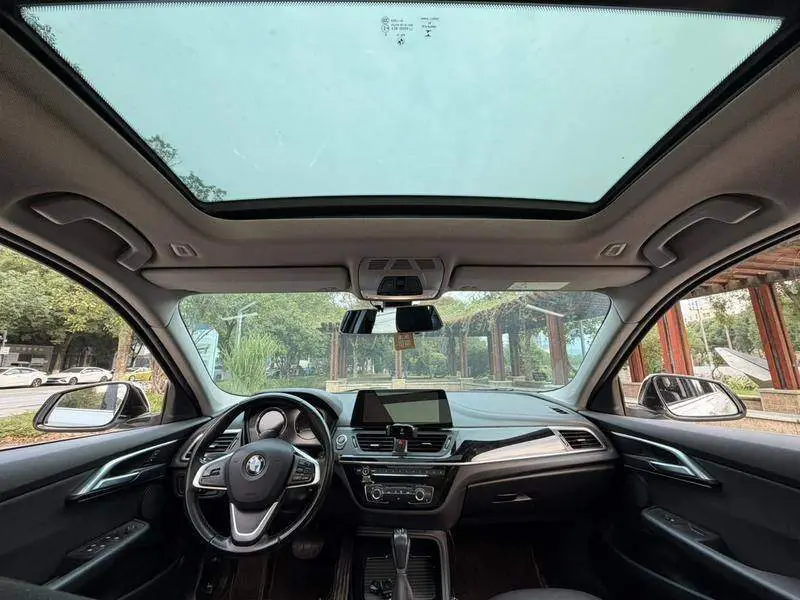 BMW 1 Series 2018 118i Sports — 8