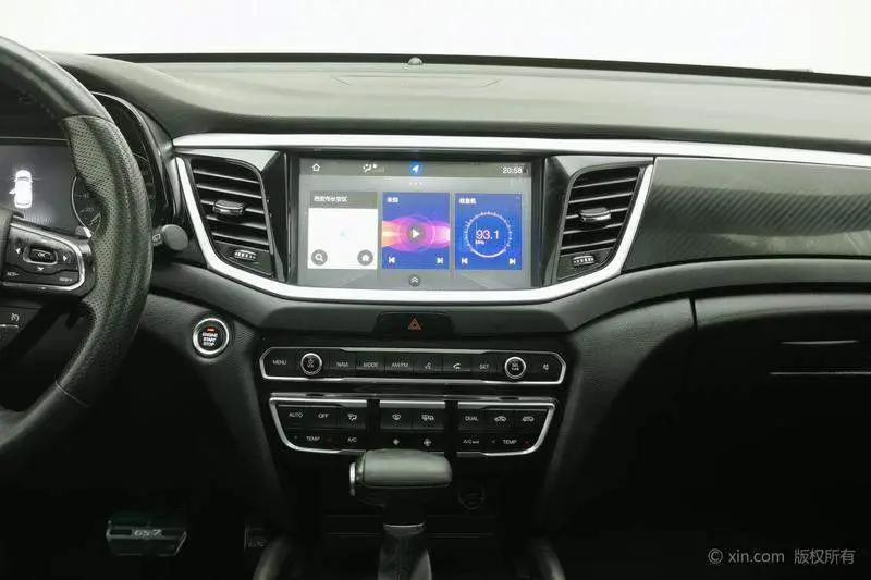 Trumpchi GS7 2017 320T 2WD Luxury Smart Link — 13