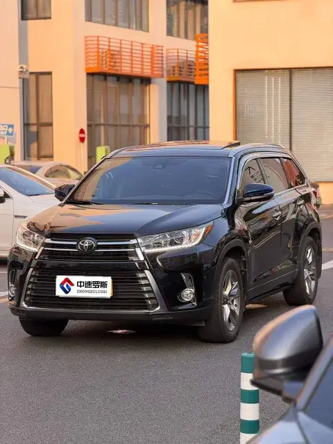 Highlander 2021 2.0T 4WD Premium Edition 7 Seaters