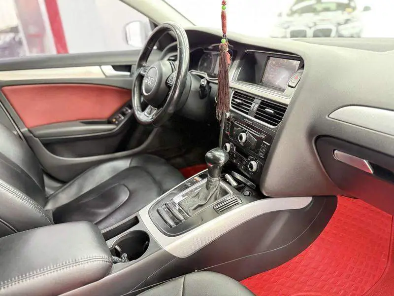 Audi A4L 2015 35 TFSI Automatic Standard Model — 10