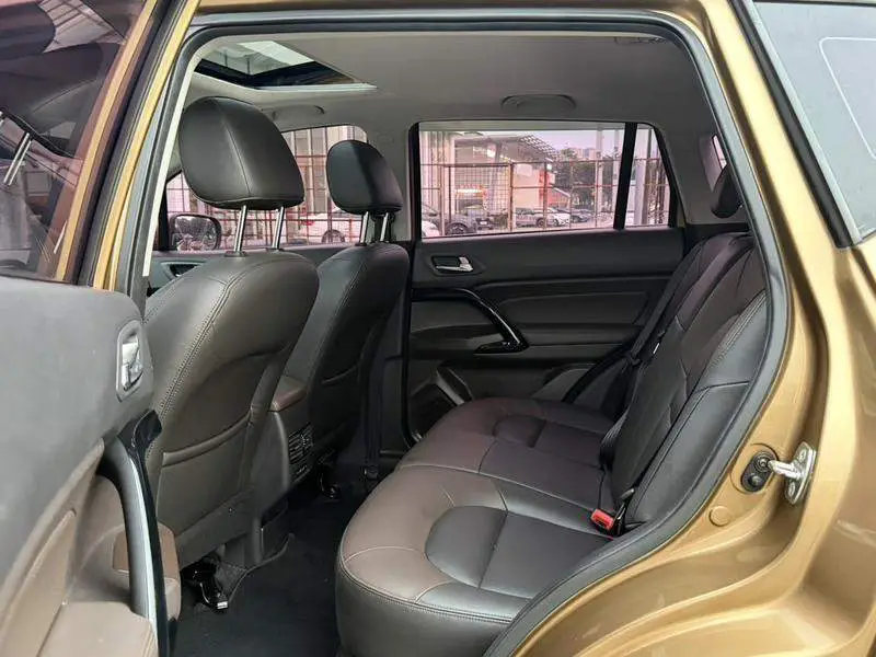 Trumpchi GS4 2017 200T G-DCT 2WD Elite Edition — 14