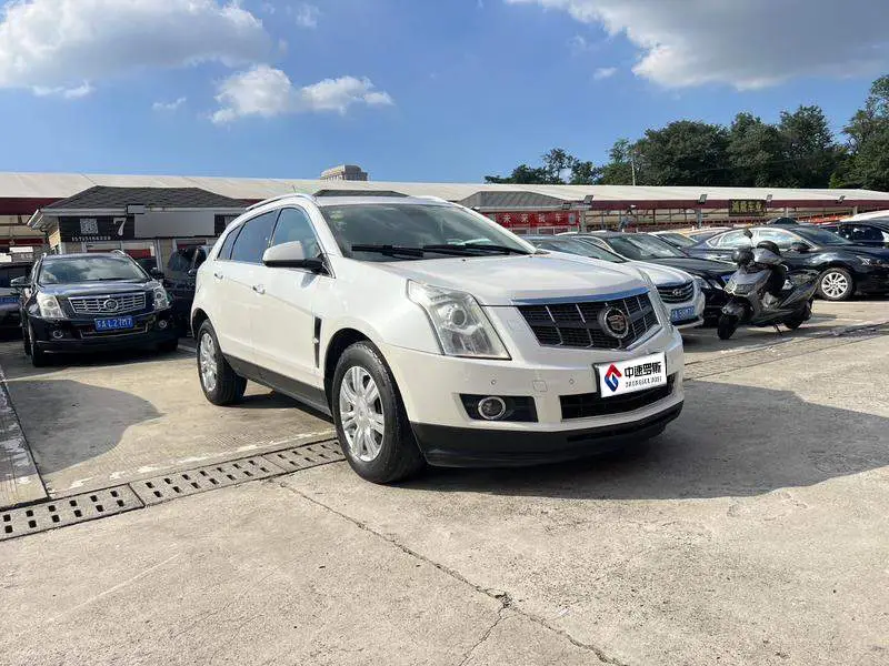 Cadillac SRX 2013 3.0L Luxury Model — 3