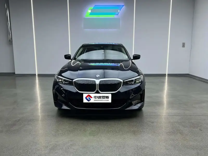BMW i3 2025 eDrive 35 L — 2