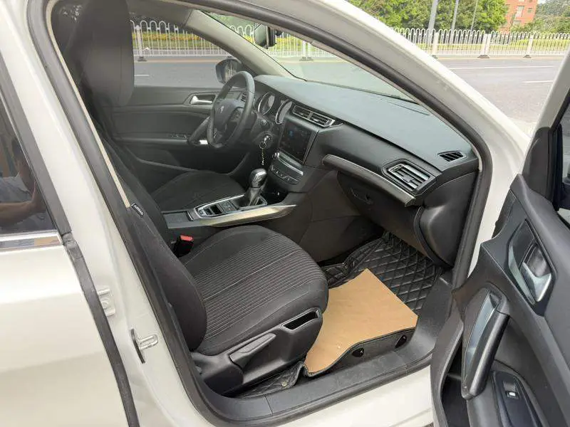 Peugeot 408 2018 facelift 350THP automatic luxury version — 14
