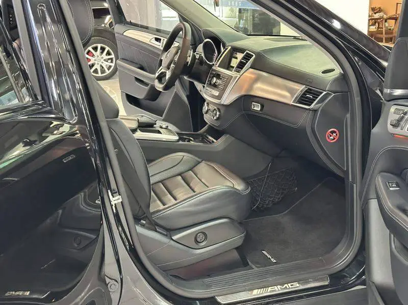 Mercedes-Benz M-Class AMG 2012 AMG ML 63 — 9