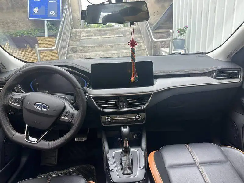 Fox 2022 EcoBoost 180 Sedan Automatic Competition Edition — 7