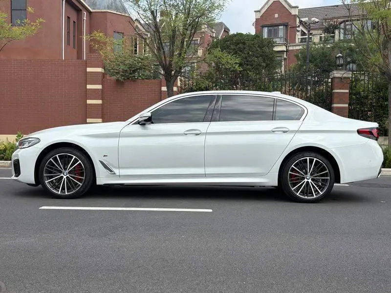BMW 5 Series 2023 530Li Leading M Sport Package — 4
