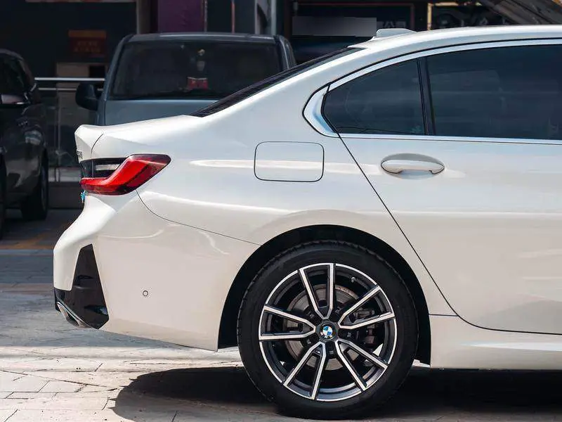 BMW 3 Series 2025 325Li M Sport Package — 10