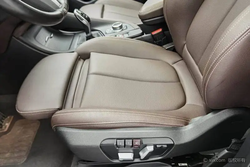 BMW X1 2021 sDrive25Li Leading Edition — 18