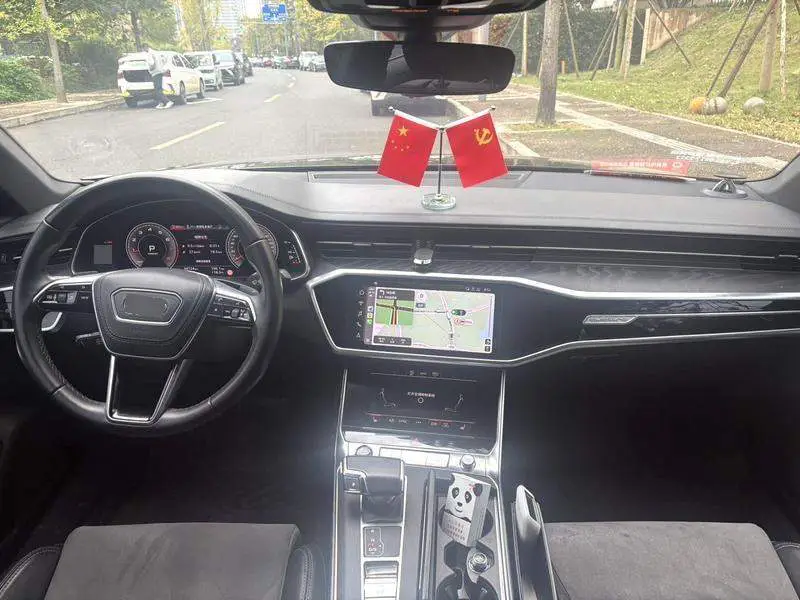 Audi A6L 2025 45 TFSI quattro Selected Dynamic Edition — 6