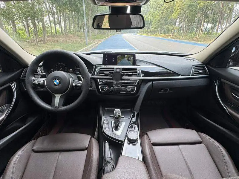 BMW 3 Series 2019 320Li M Sport Package — 9