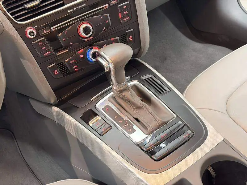 Audi A4L 2013 35 TFSI Automatic Standard Model — 14