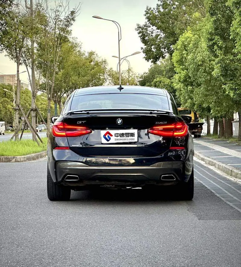 BMW 6 Series GT 2018 640i xDrive M Sport Package — 6