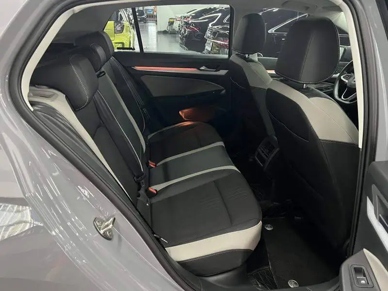 Golf 2023 facelift 280TSI DSG Pro — 8