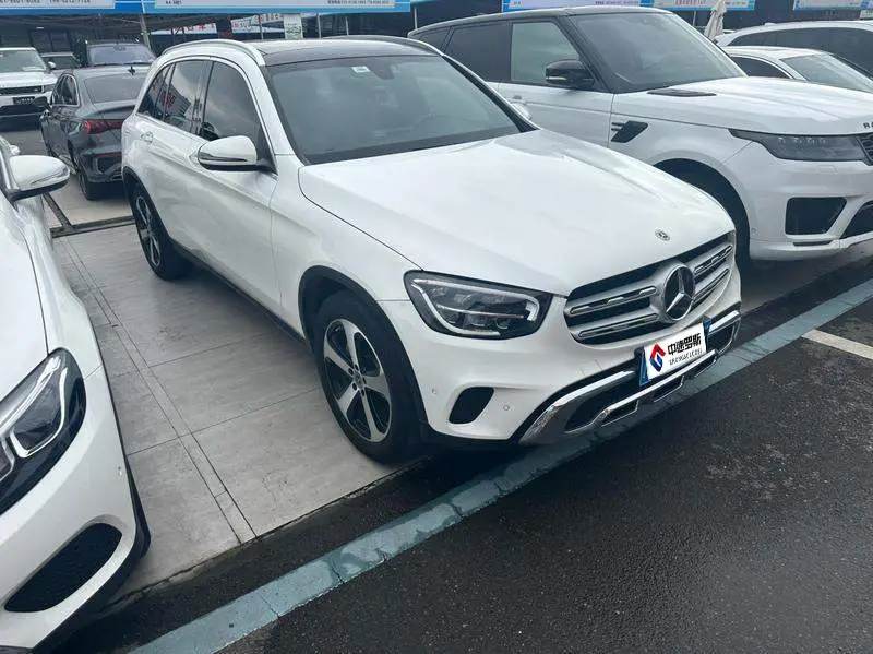 Mercedes-Benz GLC 2022 GLC 260 L 4MATIC Luxury — 3