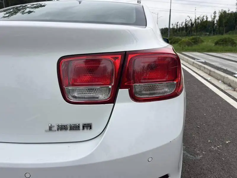 Malibu 2016 2.0L Automatic Luxury Edition — 9