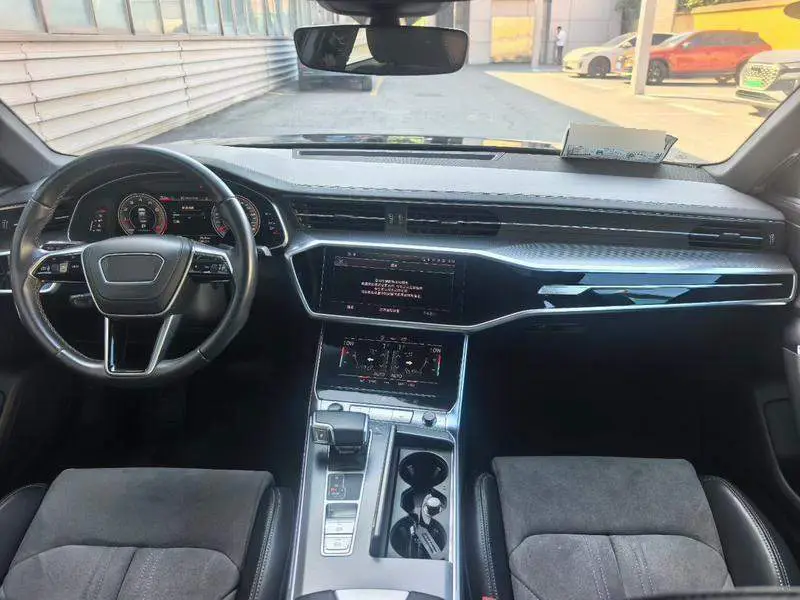 Audi A6L 2024 45 TFSI Selected Dynamic Edition — 6