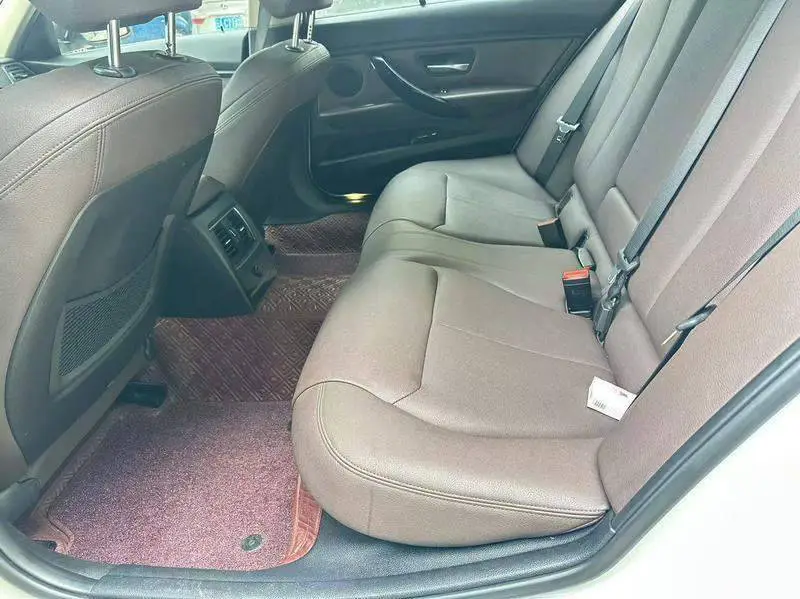 BMW 3 Series 2019 320Li Fashion Edition — 9