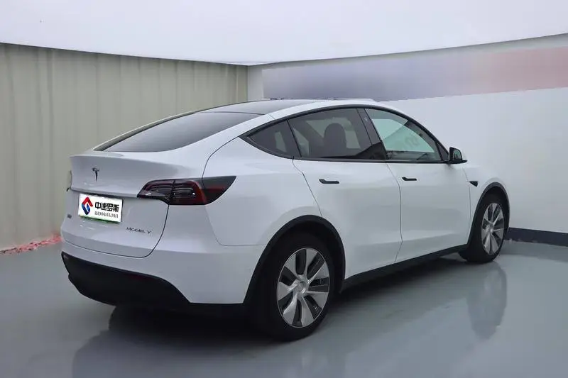 Model Y 2022 facelifted rear-wheel drive version — 6
