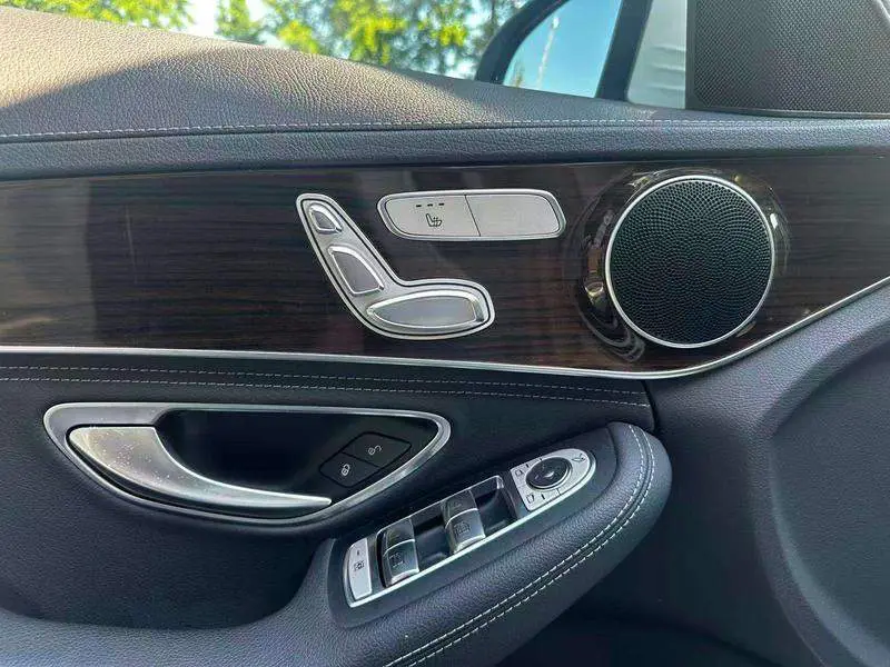 Mercedes-Benz C-Class 2018 C 200 L — 18