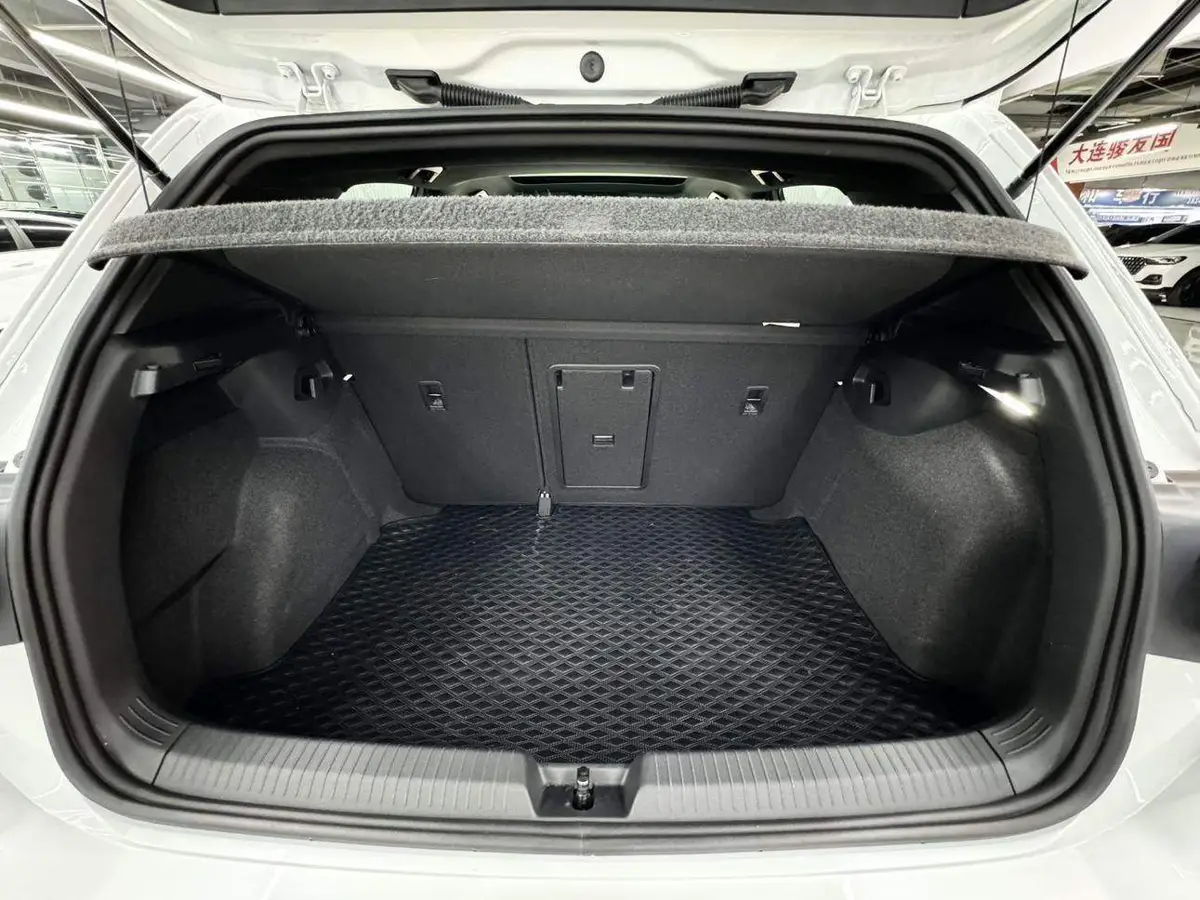 Golf 2023 facelift 280TSI DSG R-Line Lite — 18