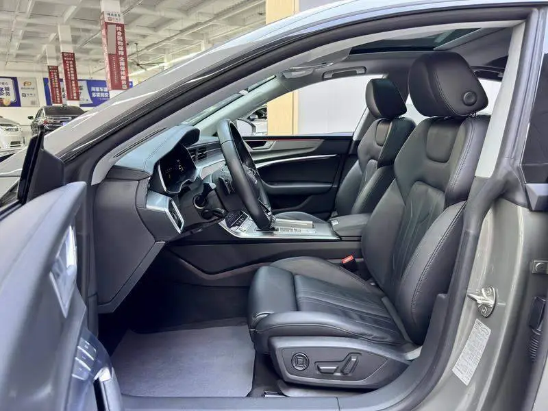 Audi A7 2022 45 TFSI Premium Edition — 12