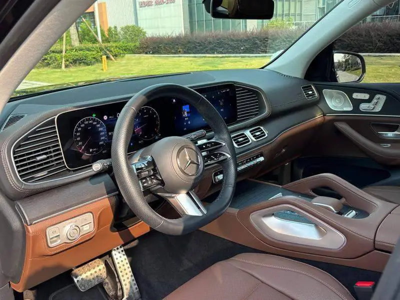 Mercedes-Benz GLS 2025 GLS 450 4MATIC Fashion Edition — 12