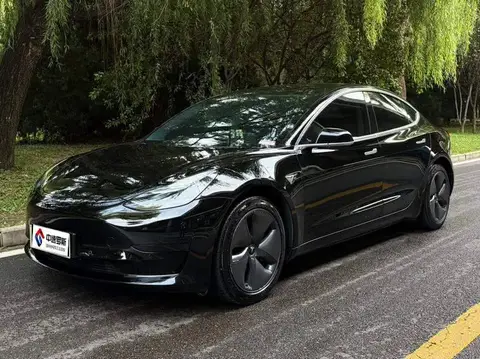 Model 3 2020 facelift standard range rear-wheel drive upgraded version