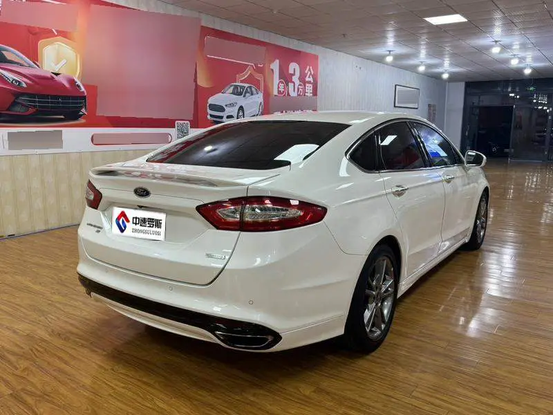 Mondeo 2013 2.0L GTDi240 luxury sports model — 6