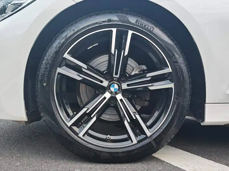 BMW 3 Series 2022 facelift 325i M Sport package — 7