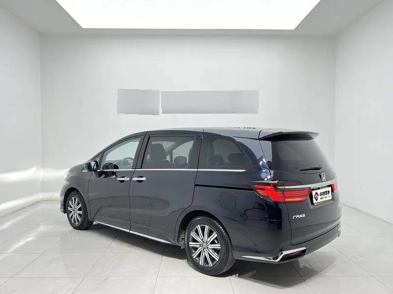 Odyssey 2024 2.0L e:HEV Sharp Enjoy Edition — 4