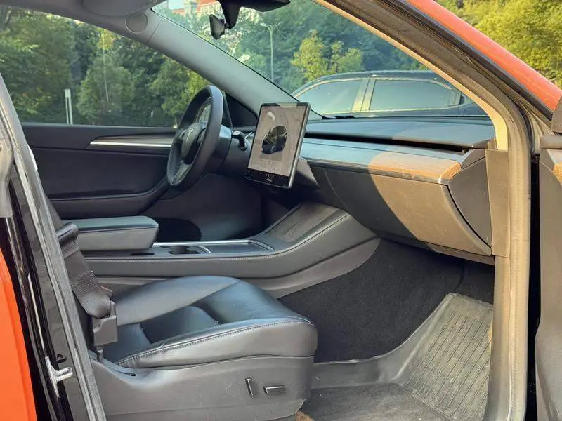 Model Y 2022 facelifted rear-wheel drive version — 12