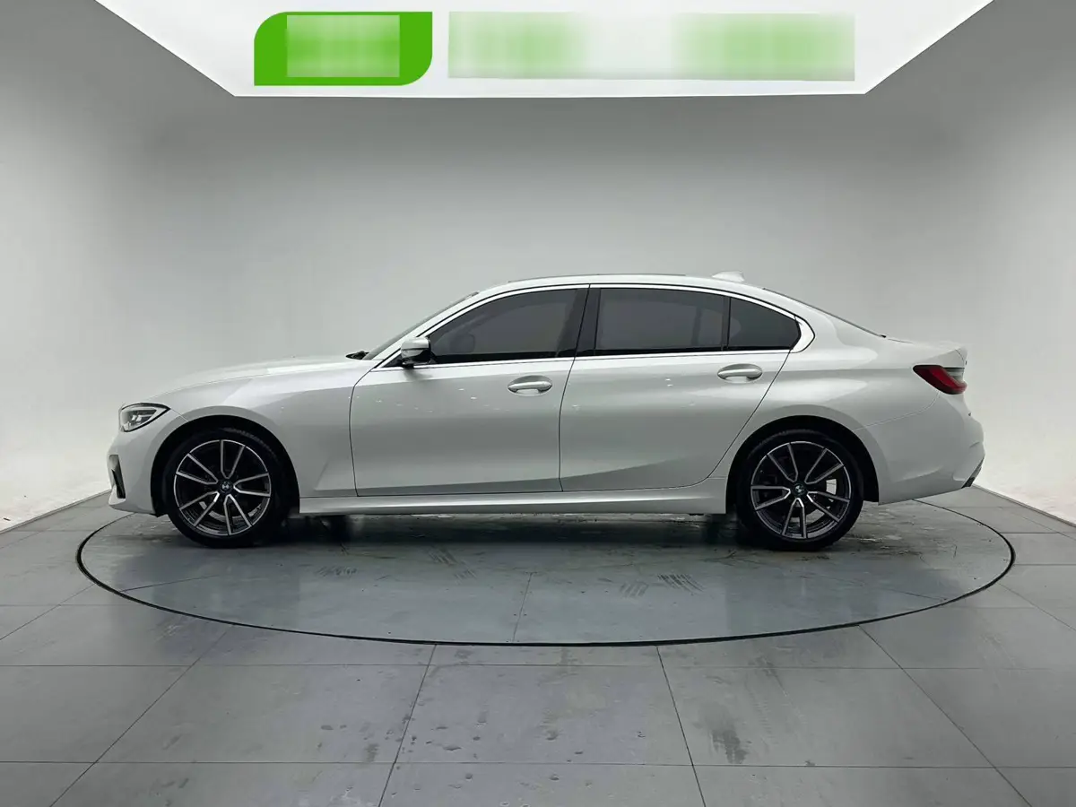 BMW 3 Series 2022 320Li M Sport Package — 5