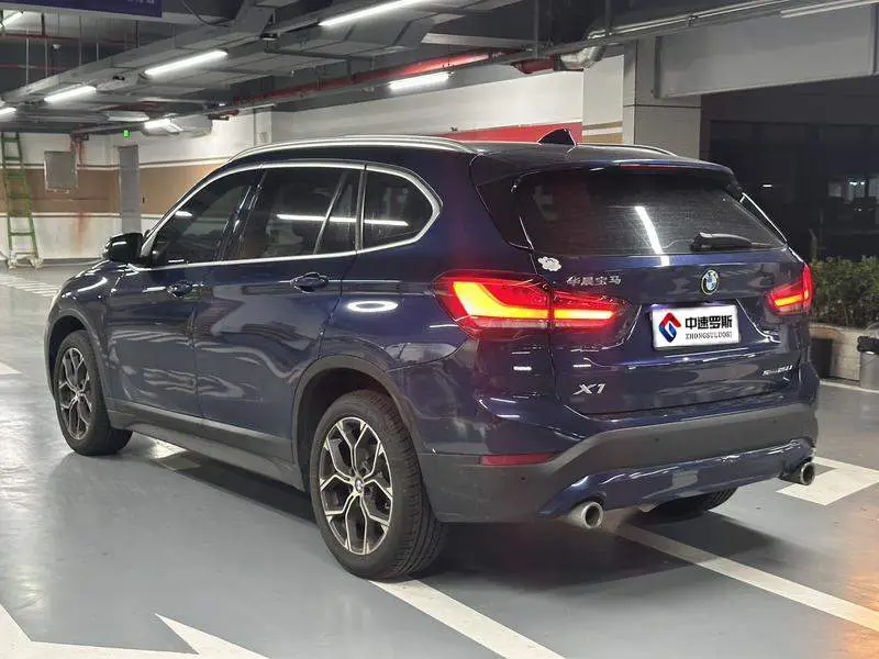 BMW X1 2020 sDrive25Li Leading Edition — 4