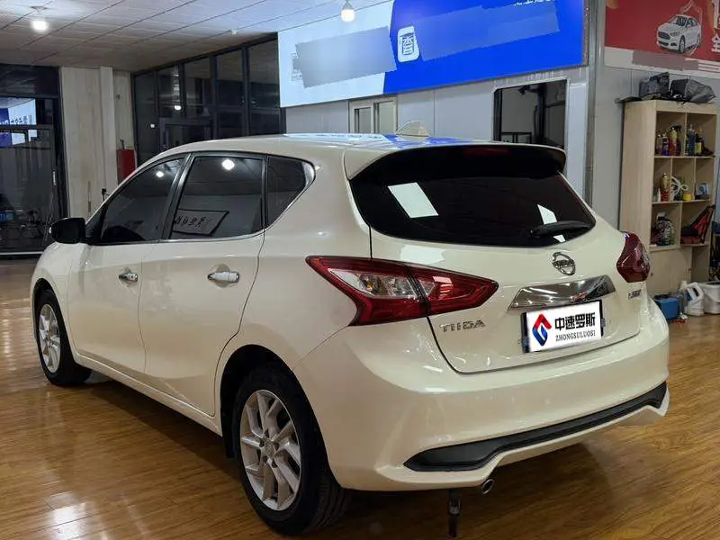 TIIDA 2021 1.6L CVT Intelligent Edition — 4