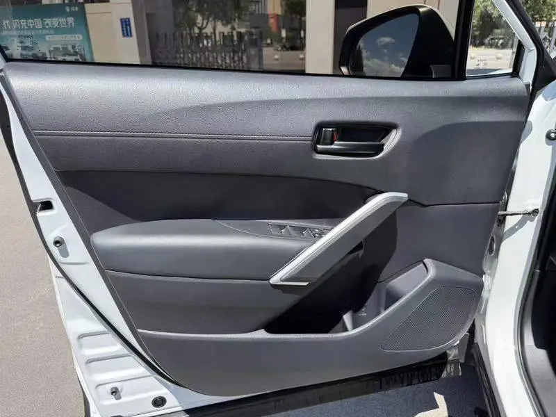 Landa 2024 2.0L CVT Leading Edition — 7